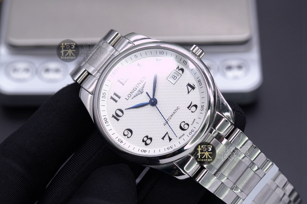 ky factory famous craftsman 2892Longines1:1replica watch white dialsteel bracelet front view
