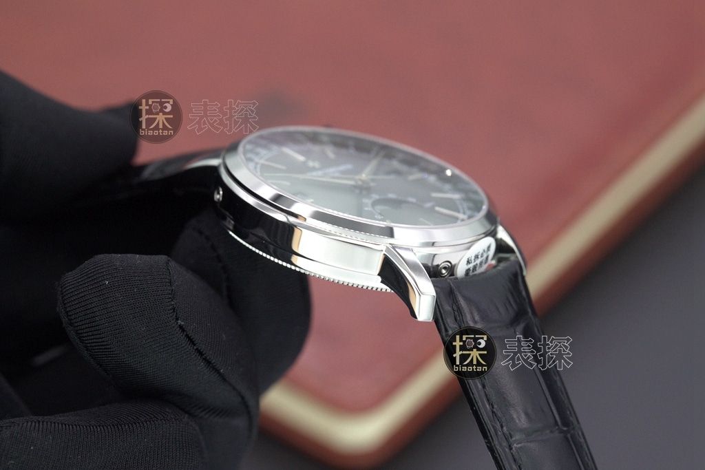 Vacheron Constantintop-tier watch, MX watch, side view