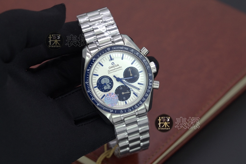 Omegatop-tier watch, OS Speedmaster watch, front view
