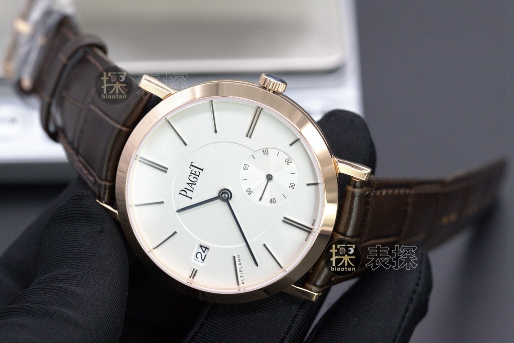 Piaget watch, tw Piaget watch, front view