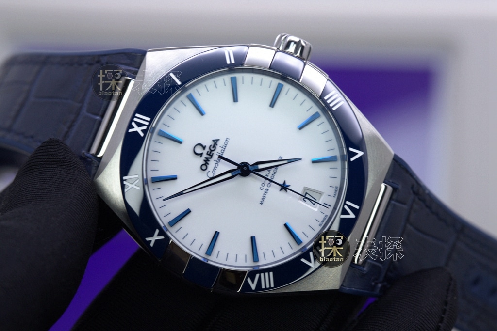 Omega1:1replica watch,VS constellation watch,front view