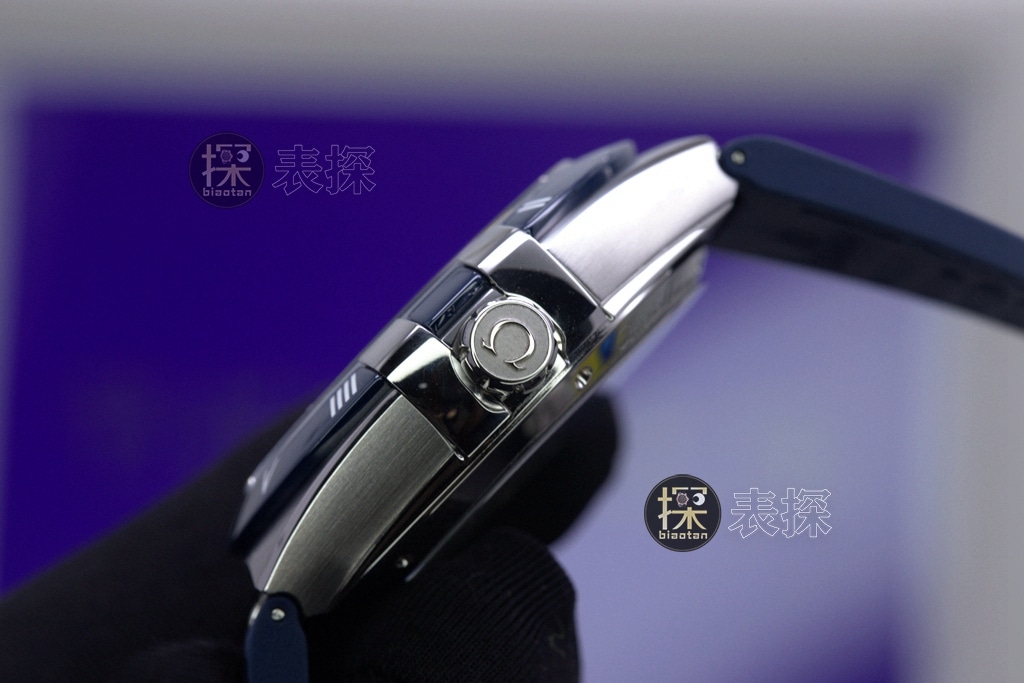 Omega1:1replica watch,VS constellation watch,side view
