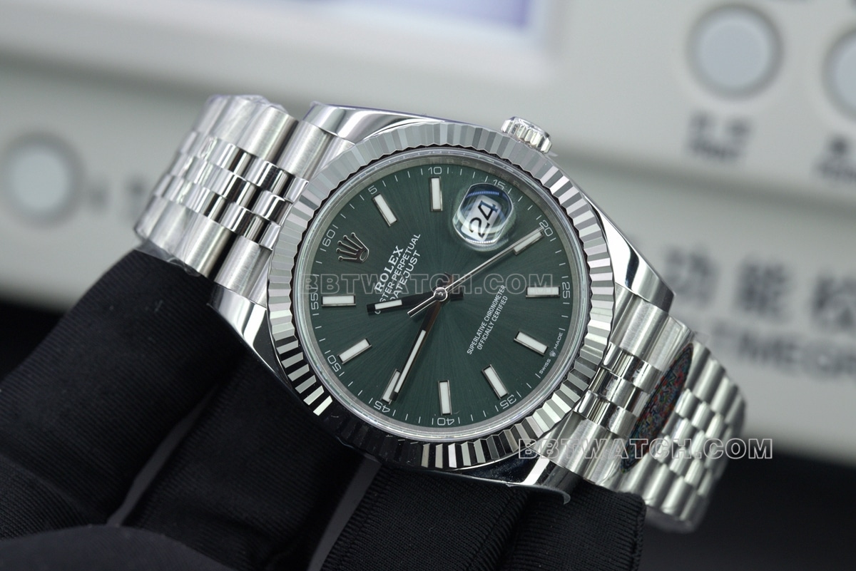 Rolex Watch C Factory Log 41 Green Disc 3235 Movement