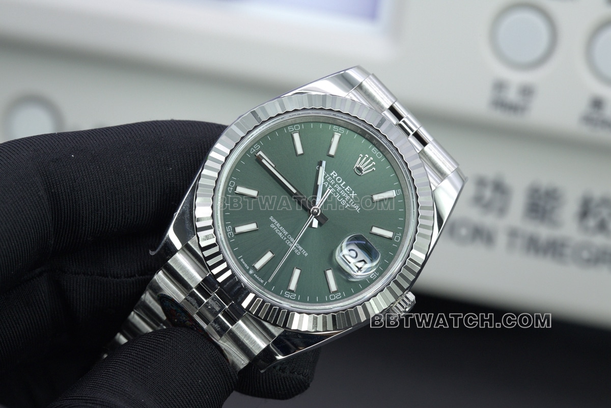 Rolex Watch C Factory Log 41 Green Disc 3235 Movement
