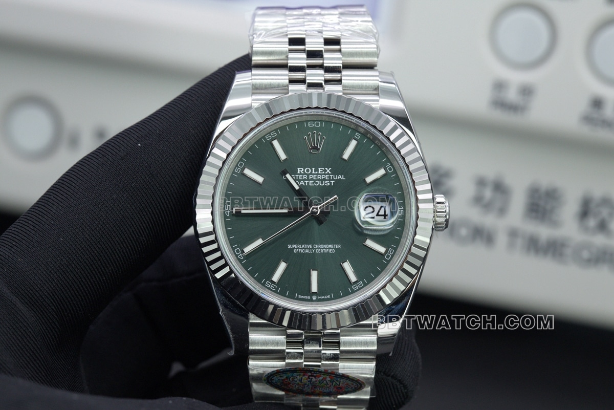 Rolex Watch C Factory Log 41 Green Disc 3235 Movement