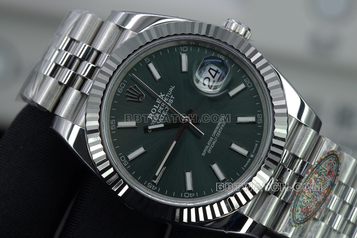 Rolex Watch Factory C Log 41green Dial Details