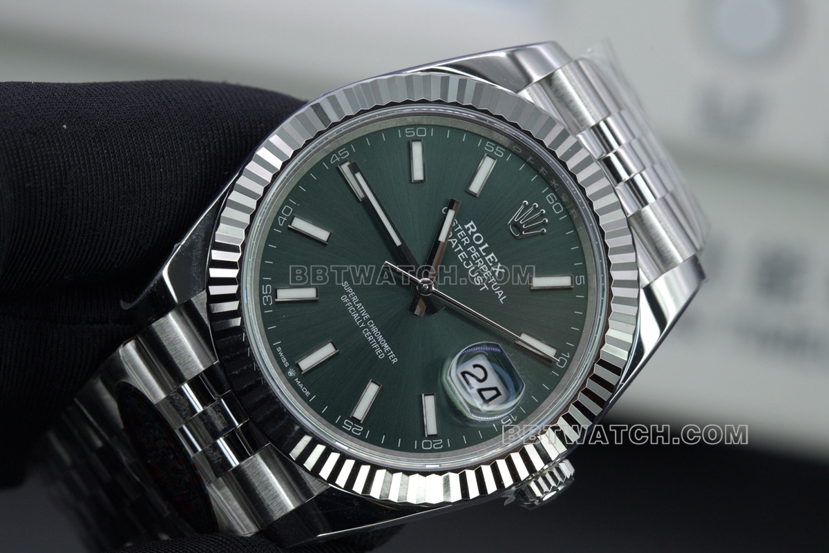 Rolex Watch Factory C Log 41green Dial Details