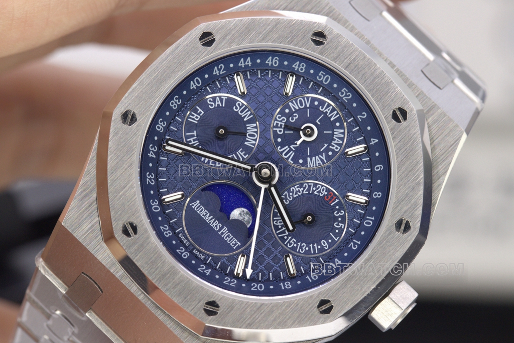 Audemars Piguettop-tier1:1replica watch BBR Royal Oak series 26574ST.OO.1220ST.03blue dialmoon phase