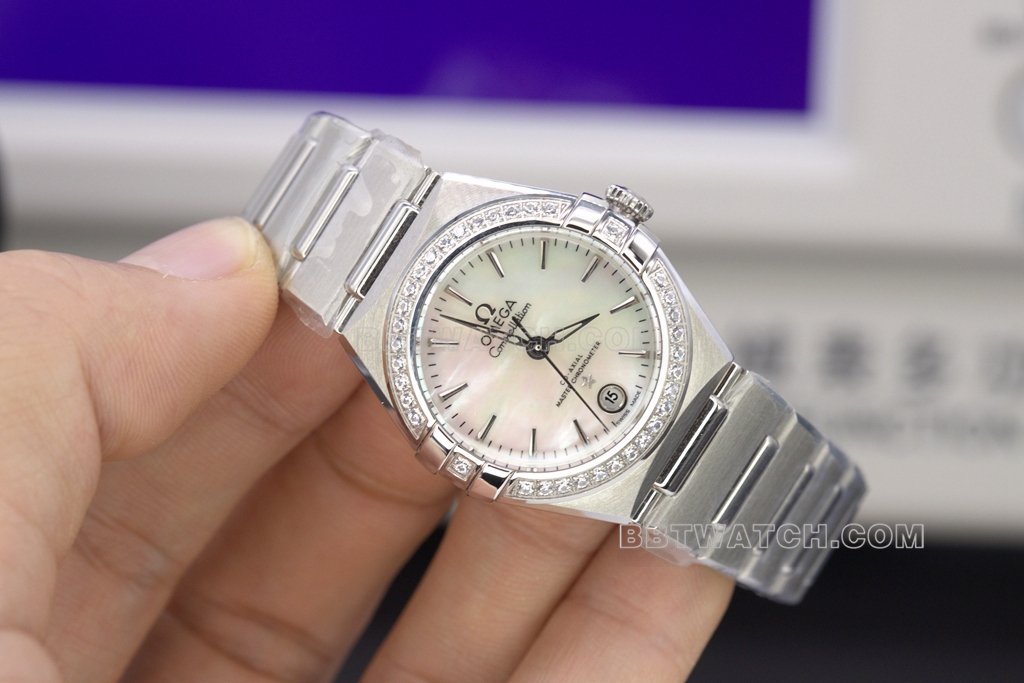 TW Omega collectible watches Constellation Women's 29mm Bezel Diamond Mother of Pearl Face