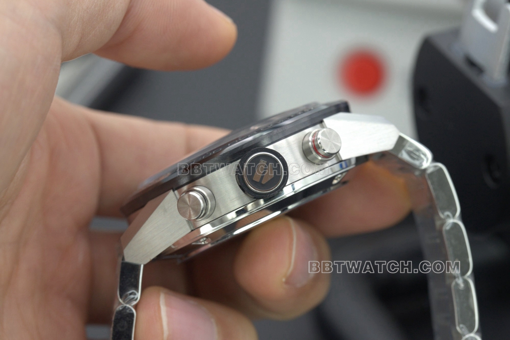 XF TAG Heuer Carrera CAR2A1W.BA0703 Watch Thickness