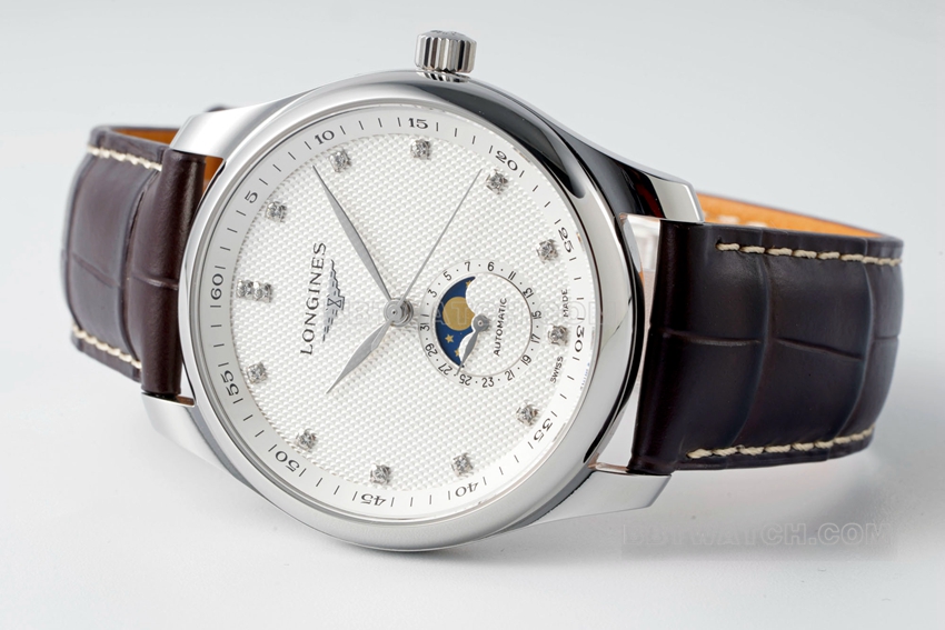 APS factory Longines watchmaking traditional top-tier 1:1high-quality replicasilver dialmoon phaseleather strap model L2.909.4.77.3front live photo