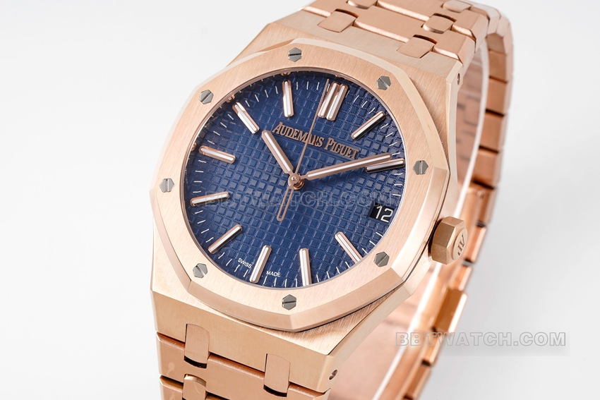APS factory Audemars PiguetRoyal Oak1:1top-tier watch blue dialrose goldsteel bracelet model 15510OR.OO.1320OR.03front live photo