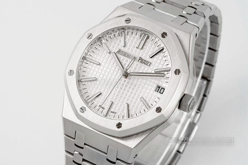 APS factory Audemars PiguetRoyal Oak1:1super clonesilver dialsteel bracelet model 15510ST.OO.1320ST.08front live photo