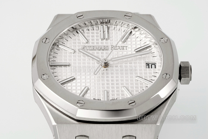 APS factory Audemars PiguetRoyal Oak1:1super clonesilver dialsteel bracelet model 15510ST.OO.1320ST.08front live photo