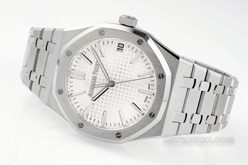 APS factory Audemars PiguetRoyal Oak1:1super clonesilver dialsteel bracelet model 15510ST.OO.1320ST.08front live photo