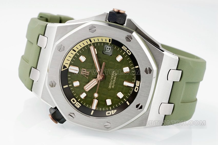 APS factory Audemars PiguetRoyal Oak offshore avocado rubber model 15720ST.OO.A052CA.01front live photo