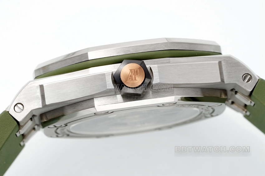 APS factory Audemars PiguetRoyal Oak offshore avocado rubber model 15720ST.OO.A052CA.01side live photo