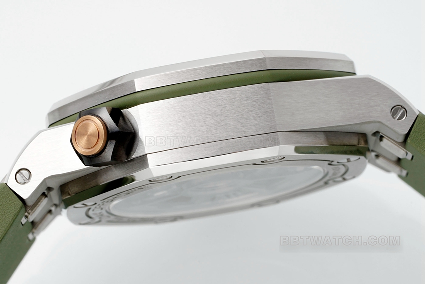 APS factory Audemars PiguetRoyal Oak offshore avocado rubber model 15720ST.OO.A052CA.01side live photo