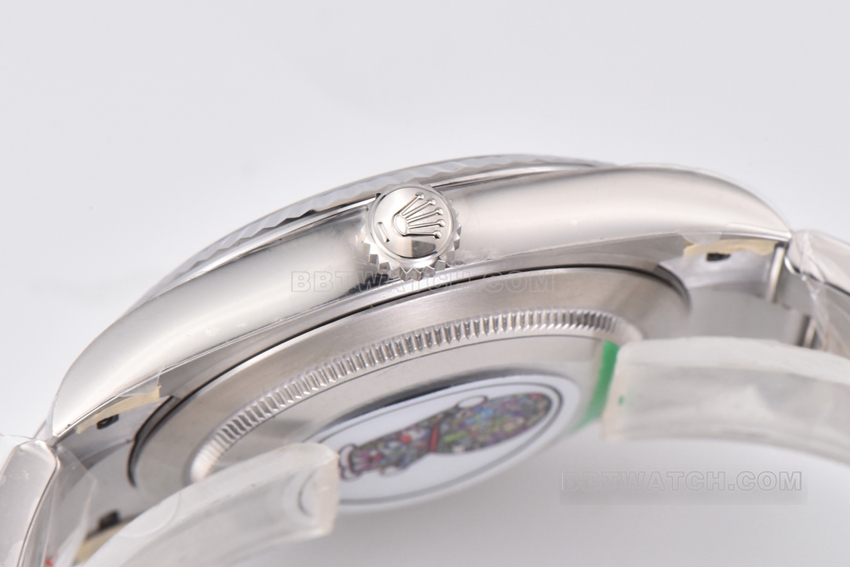 C factory Rolex log 1:1super clonesilver dial41mm three row link m126334-0003side live photo