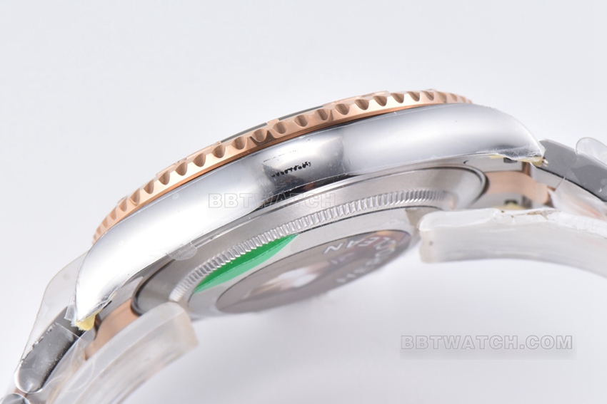 Factory C Rolex Yacht-Master 1:1super cloneblack dial gold steel bracelet model m126621-0002side live photo