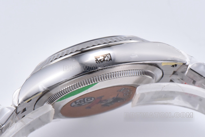 C factory Rolex log top-tier replica36mm black diamond five-grid chain link m126234-0027side live photo