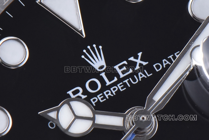 Factory C RolexGMT-Master1:1super cloneBatman bezelm126710blnr-0002front live photo