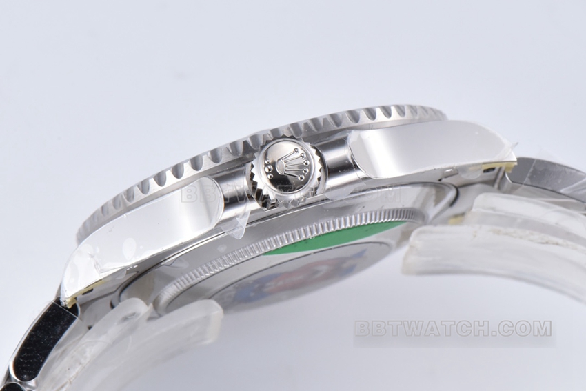 C Factory Rolex Submariner Super A Black Dial Blue Bezel Steel Band Model M126619LB-0003 Side Real Shot Photo