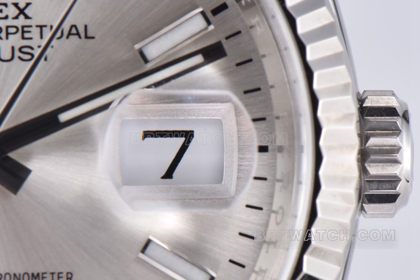 C factory Rolex log 1:1super clone36mmsilver dial five grid link m126234-0013front live photo
