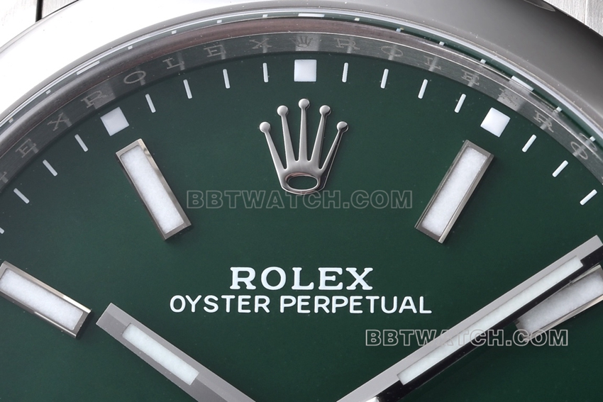 Factory C Rolex Oyster Perpetual 1:1super clone41mmgreen dialm124300-0005front live photo