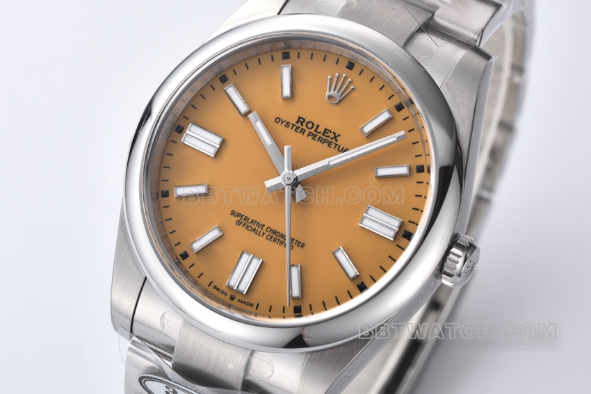 Factory C Rolex Oyster Perpetual super clone41mm yellow plate m124300-0004front live photo