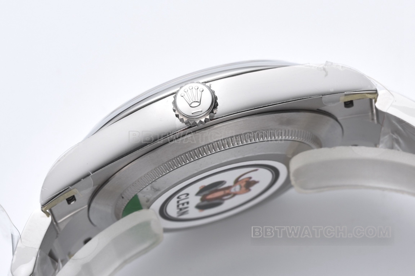 Factory C Rolex Oyster Perpetual super clone41mm yellow plate m124300-0004side live photo