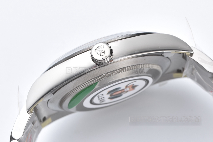C factory Rolex explorer super cloneblack dialm214270-0003side live photo