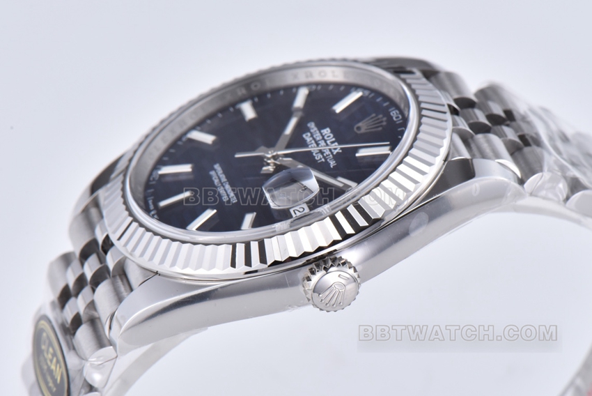 C factory Rolex log 1:1super water ripple blue dial five grid chain m126334-0032side live photo