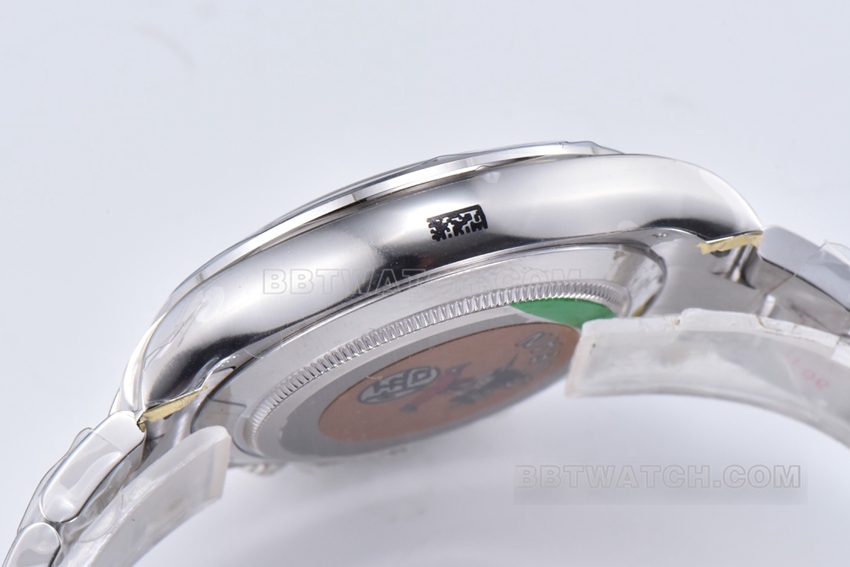 C Factory Rolex Daytona1:1top-tier replicawhite goldwhite dialsteel bracelet model 116509side live photo