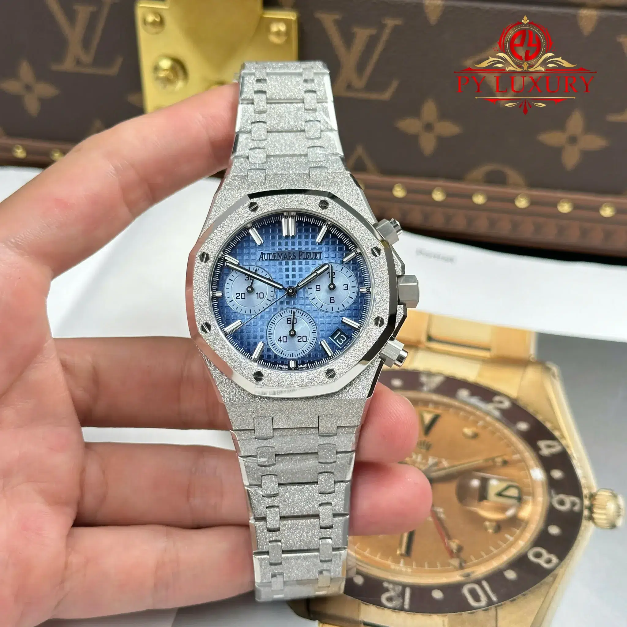 Audemars Piguet Royal Oak Chronograph 26240BC Frosted White Gold Blue Dial 1:1 Best Replica 41mm
