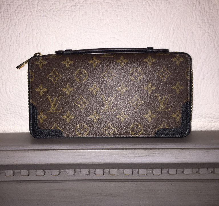 tPF Member: 4Nichs Bag: Louis Vuitton Daily Organiser Shop: $1,180 via Louis Vuitton