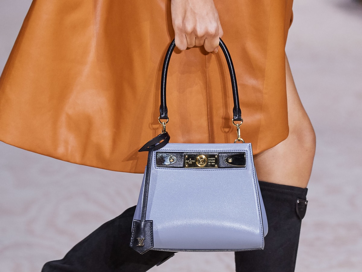 Chez Louis Vuitton, le génie des sacs à main Nicolas Ghesquière présente de nouveaux modèles pour le printemps 2020