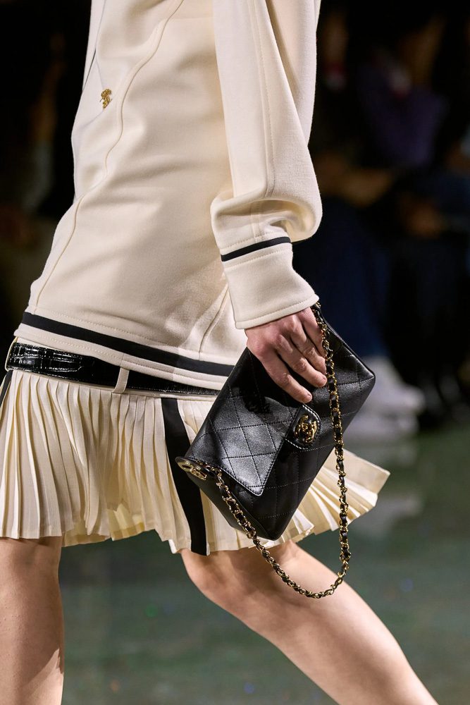 CHANEL FALL WINTER 2026 RUNWAY BAGS 27