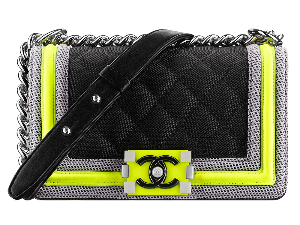50 sacs (et prix !) de la collection printemps 2016 sur le thème du voyage de Chanel, en magasin maintenant