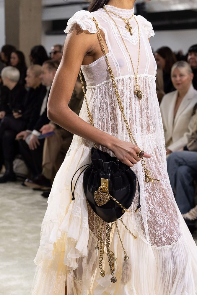 Chloe Fall 2025 13