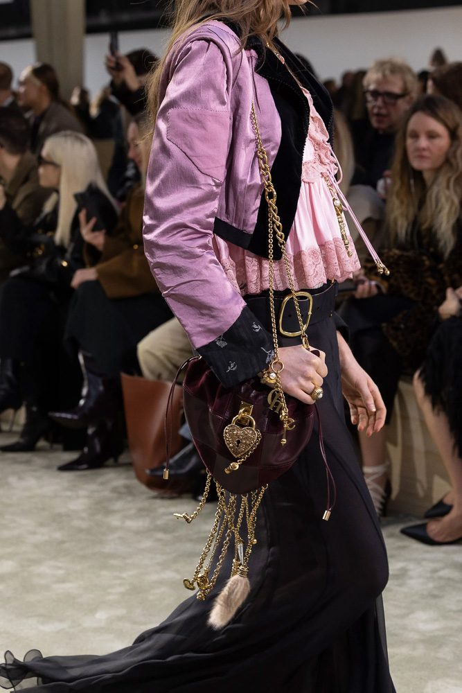 Chloe Fall 2025 14