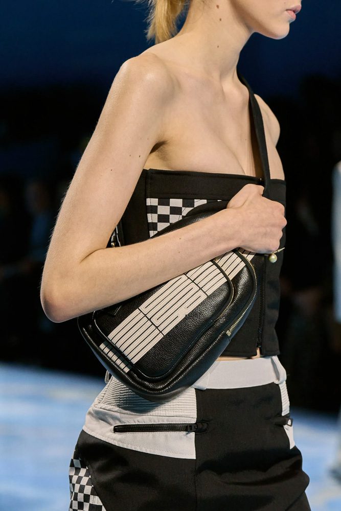 Dior Spring 2025 Runway Bags Review 18