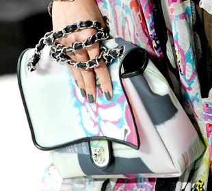 Chanel 7