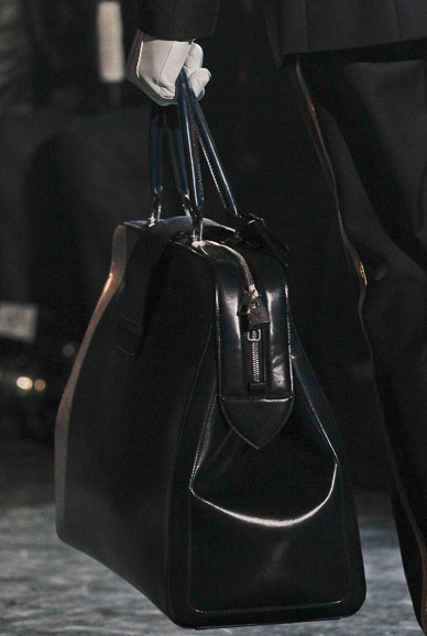 Louis Vuitton Fall 2012 shoulder bag