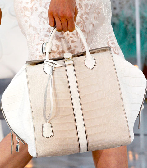 Louis Vuitton 29