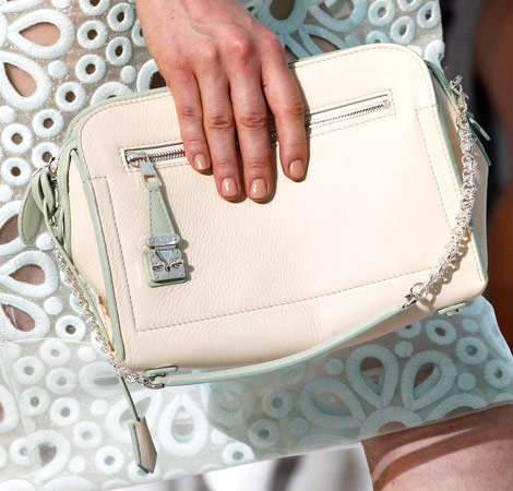 Louis Vuitton 32