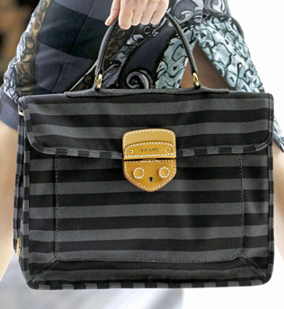 Prada 21