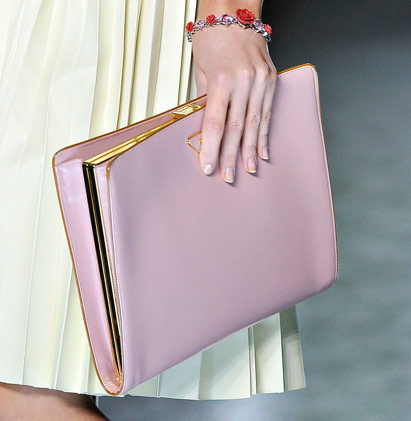Prada 13