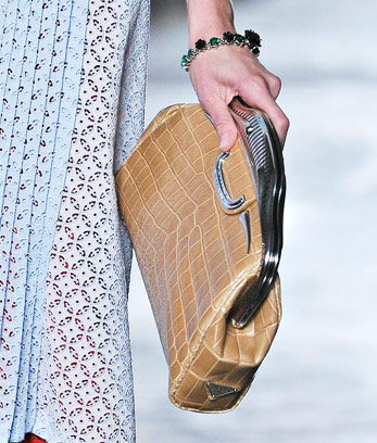 Prada 19