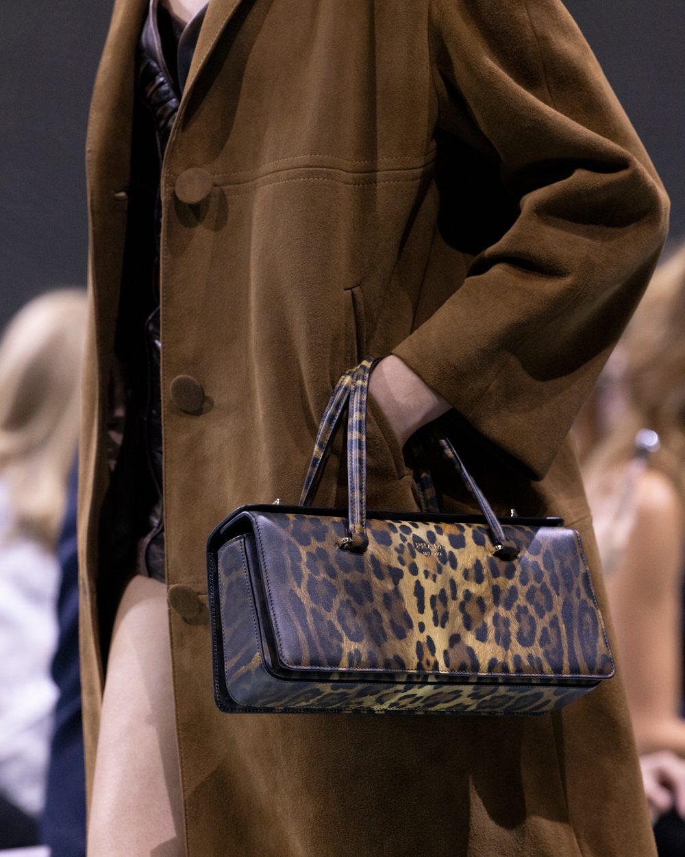 LOOK 29 DETAILS 617